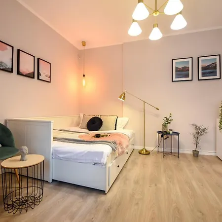 Heart Of - Cozy On Smardan Street * Boekarest