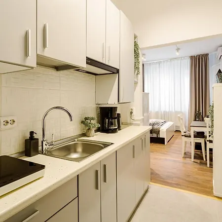 Heart Of - Cozy On Smardan Street