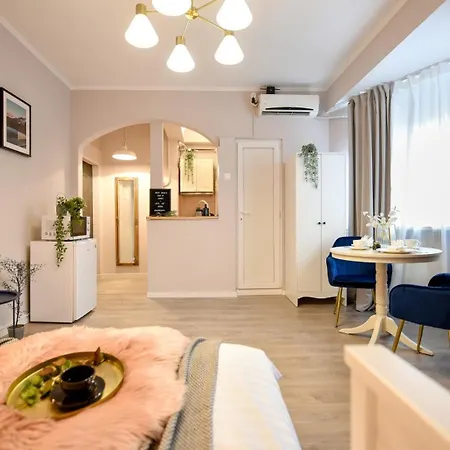 Apartment Heart Of - Cozy On Smardan Street Bucharest