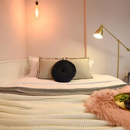 Apartment Heart Of - Cozy On Smardan Street