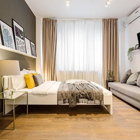 Heart Of - Cozy On Smardan Street Apartment